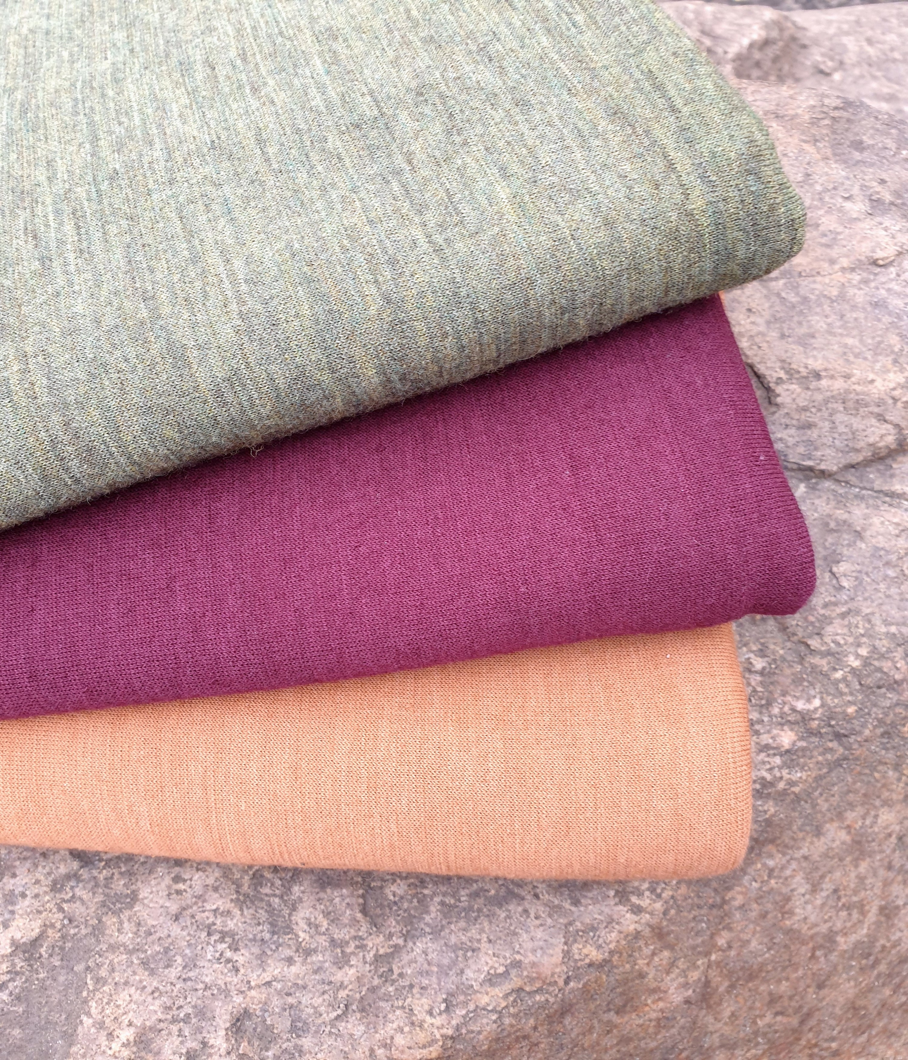 Dickerer Bio Wollfrottee Herbstgrün