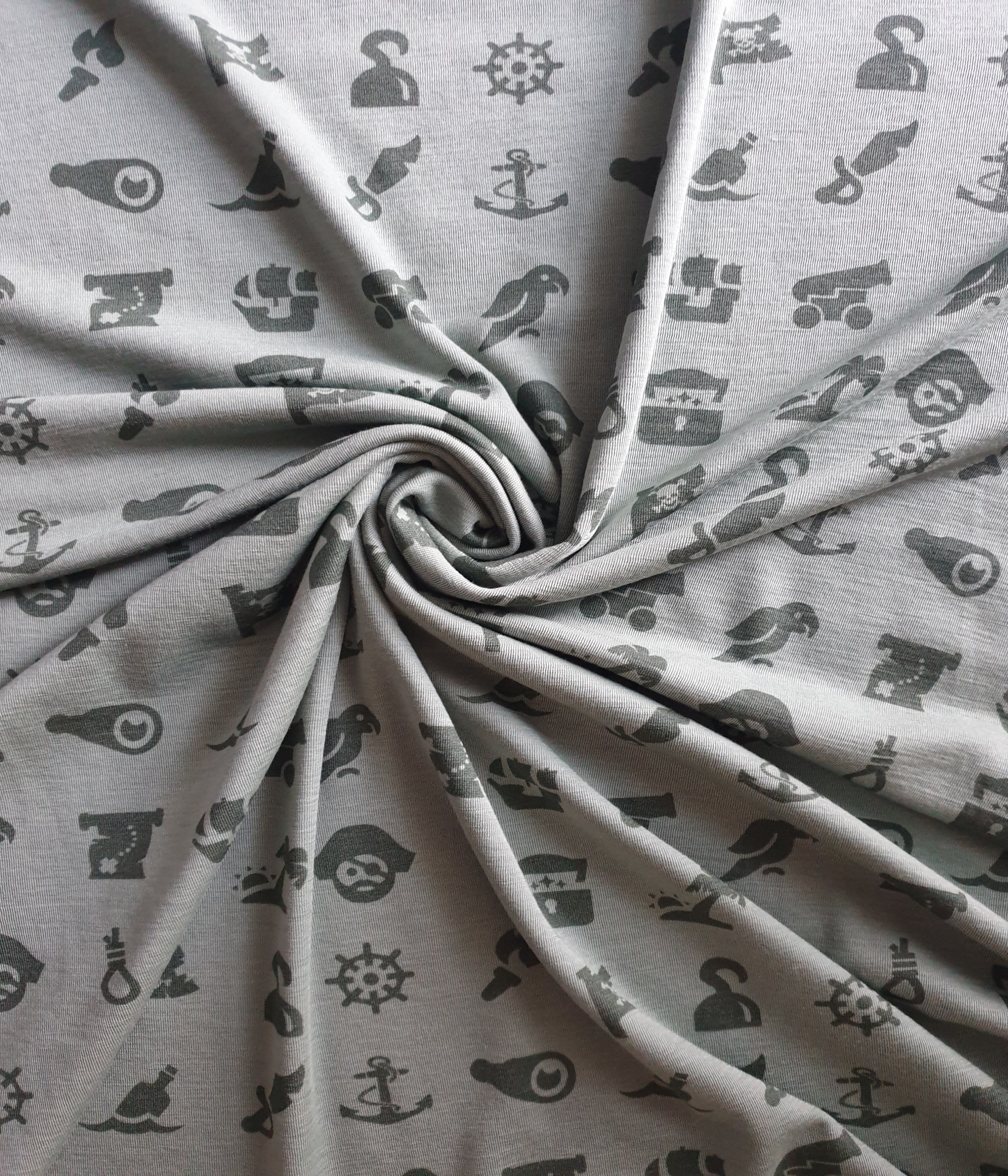 Bio Wolle / Seide Jersey  Piratenwelt auf Birkengrün (kbT)